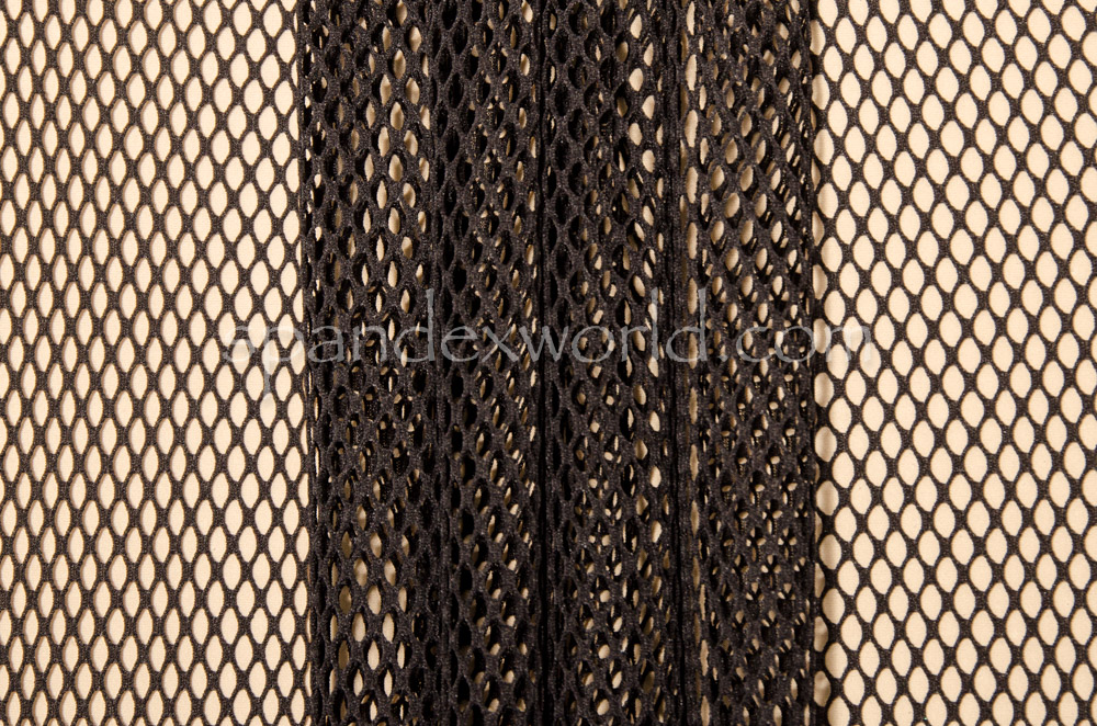 Medium round hole Fishnet (Black)
