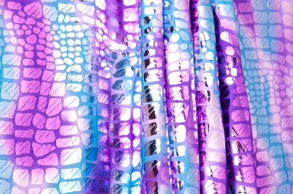 Pattern/Abstract Hologram (Purple/Turquoise/Multi)